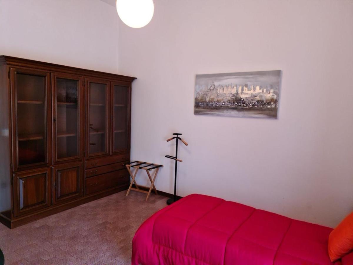 Villa Terzaghi Gorla Minore Kültér fotó