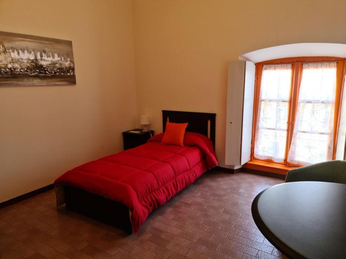 Villa Terzaghi Gorla Minore Kültér fotó