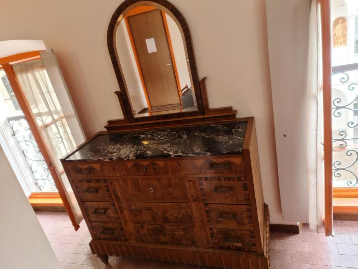 Villa Terzaghi Gorla Minore Kültér fotó
